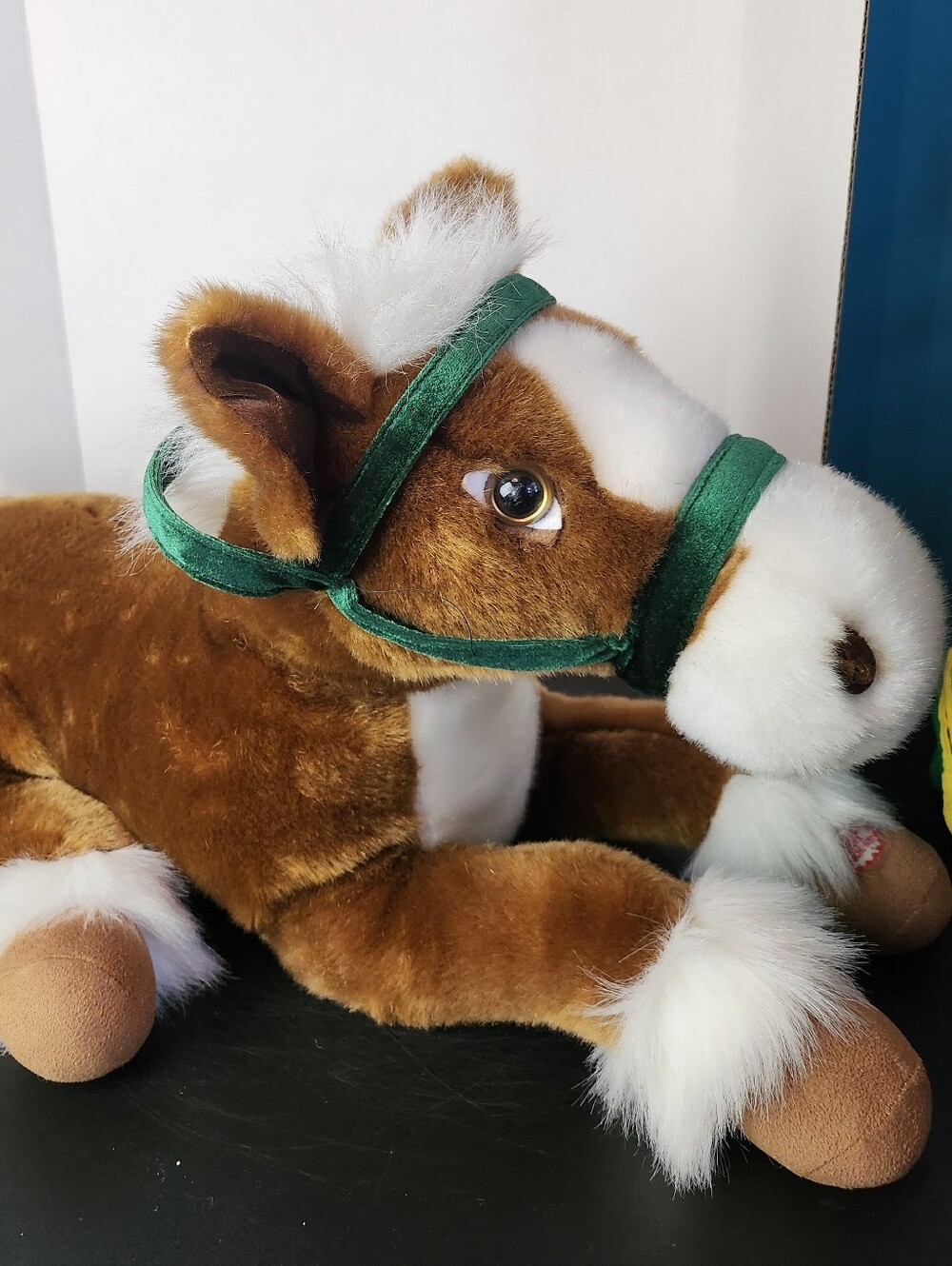DanDee Christmas Animated Horse Wiggles Music